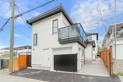 Aerial View of 2 4257 Beatrice Street, Vancouver, BC