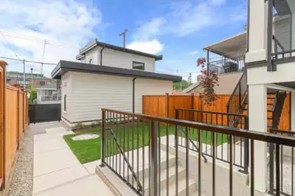 Outdoor Deck Photo of 2 4257 Beatrice Street, Vancouver, BC
