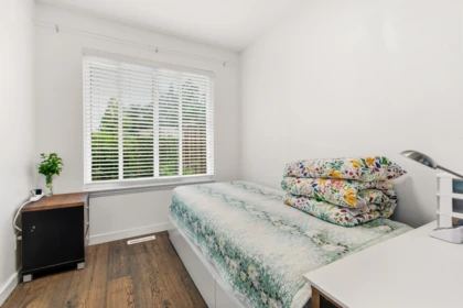 Office / Den Photo of 154 15501 89a Avenue, Surrey, BC