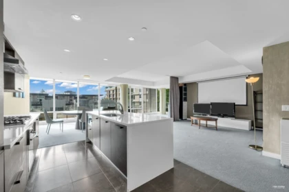 302 5838 Berton Avenue, Vancouver, BC, Vancouver — Apartment/Condo for sale