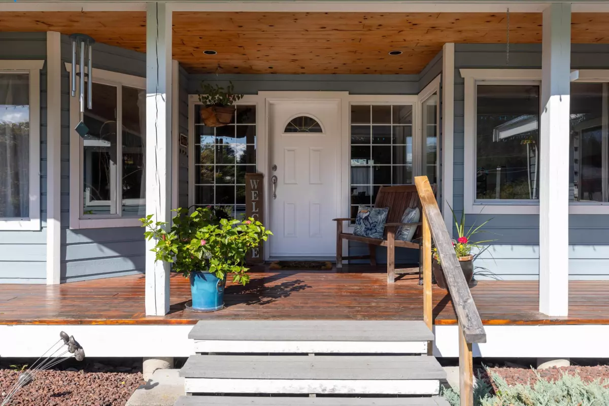 Family Room Photo of 7569 Oberson Road, Pemberton, BC