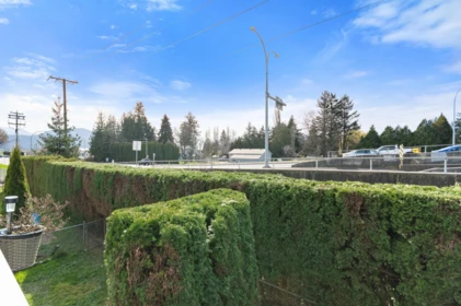 Outdoor Patio Photo of 17 45090 Luckakuck Way, Chilliwack, BC