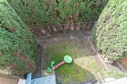 Staircase Photo of 17 45090 Luckakuck Way, Chilliwack, BC