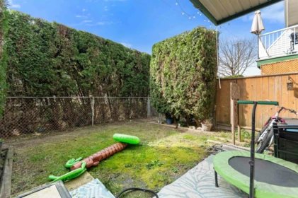 Swimming Pool Photo of 17 45090 Luckakuck Way, Chilliwack, BC