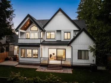 Hot Tub / Spa Photo of 13026 16 Avenue, Surrey, BC
