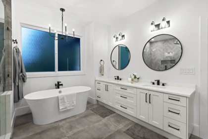 Mudroom Photo of 13026 16 Avenue, Surrey, BC