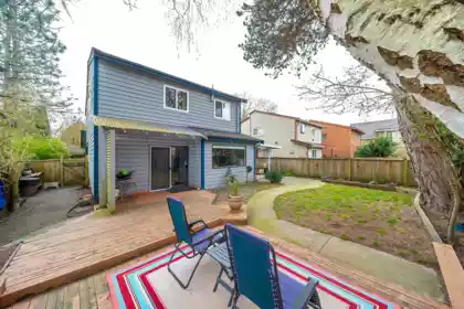 Garden / Landscaping Photo of 6241 Sheridan Road, Richmond, BC