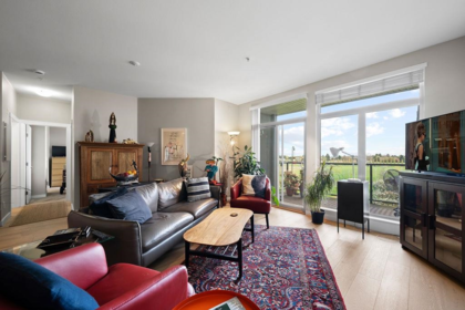 Breakfast Nook Photo of 314 6233 London Road, Richmond, BC