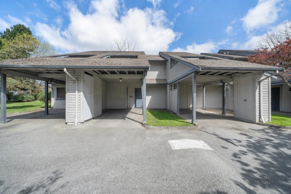 Family Room Photo of 8 7300 Ledway Road, Richmond, BC