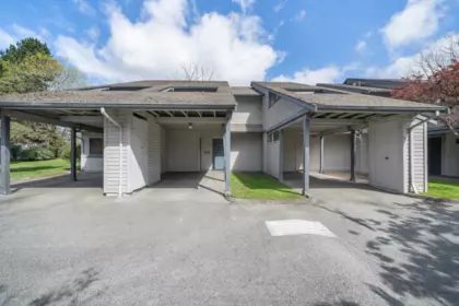 8 7300 Ledway Road, Richmond, BC, Richmond — Townhouse for sale