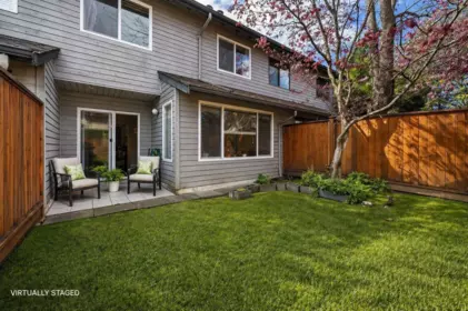 8 7300 Ledway Road, Richmond, BC, Richmond — Townhouse for sale