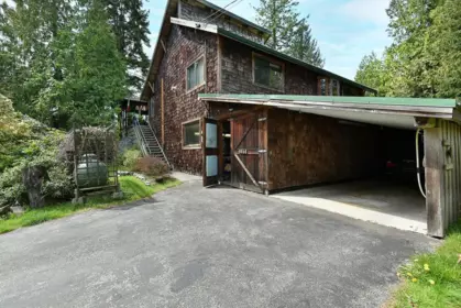 Backyard Photo of 4865 Bowsprit Drive, Madeira Park, BC
