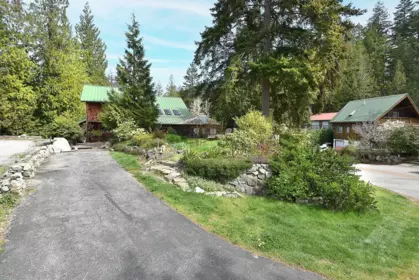 Swimming Pool Photo of 4865 Bowsprit Drive, Madeira Park, BC