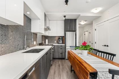 304 311 E 6th Avenue, Vancouver, BC, Vancouver — Apartment/Condo for sale