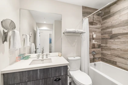 Powder Room Photo of 304 311 E 6th Avenue, Vancouver, BC