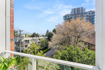 Staircase Photo of 304 311 E 6th Avenue, Vancouver, BC
