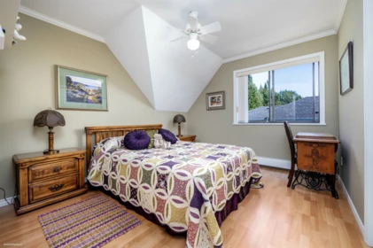 Staircase Photo of 16116 13a Avenue, Surrey, BC