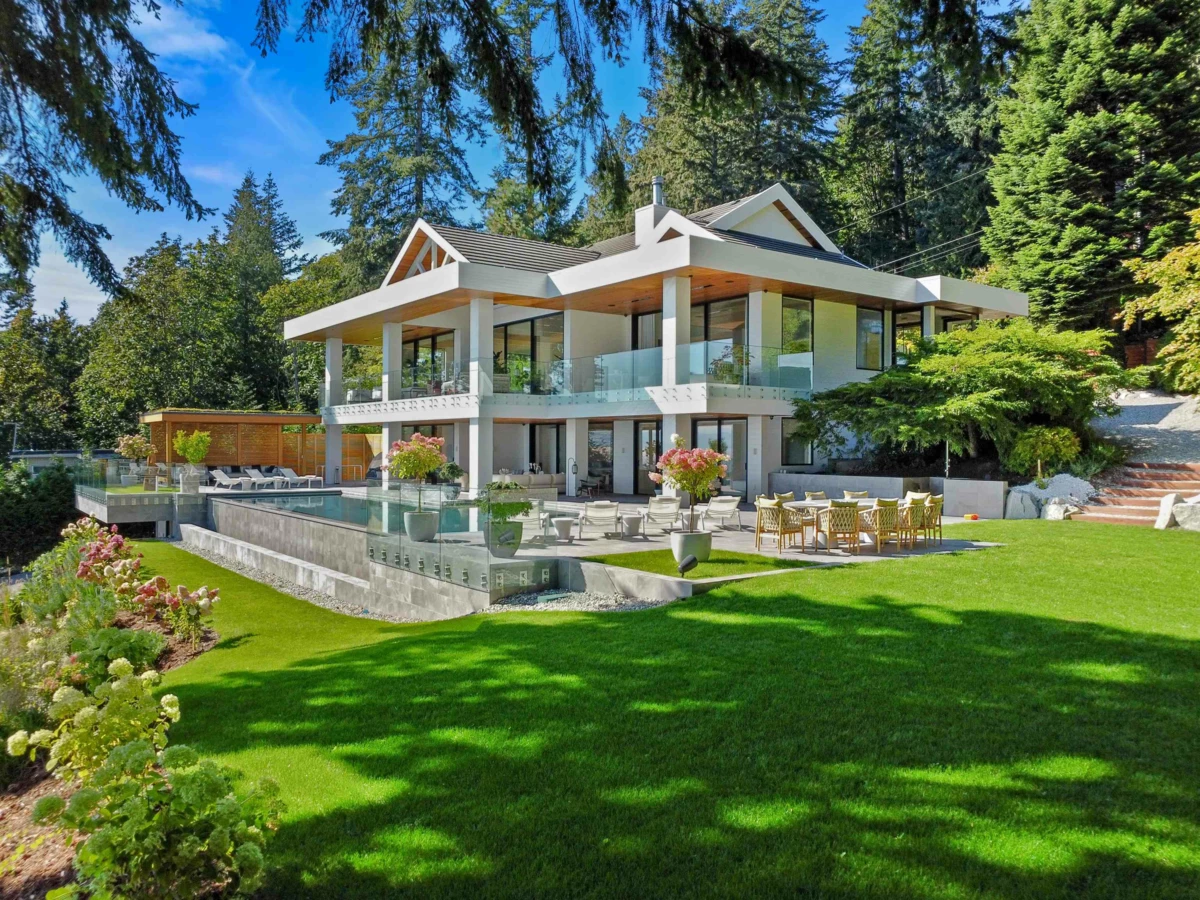 Exterior Rear Photo of 1887 Lower Road, Roberts Creek, BC