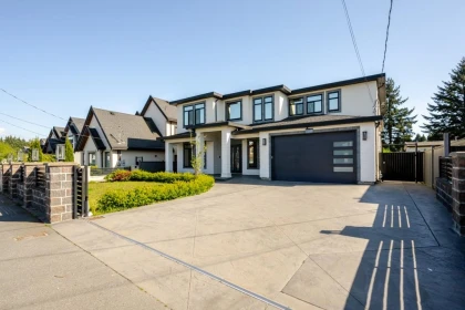 12560 90 Avenue, Surrey, BC, Surrey — Single Family Residence for sale
