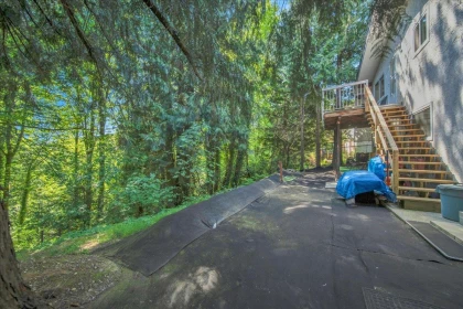 Garden / Landscaping Photo of 32410 Diamond Avenue, Mission, BC