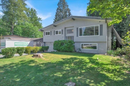 Outdoor Kitchen Photo of 32410 Diamond Avenue, Mission, BC
