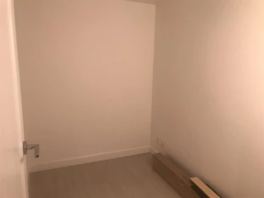 Powder Room Photo of 1907 3355 Binning Road, Vancouver, BC