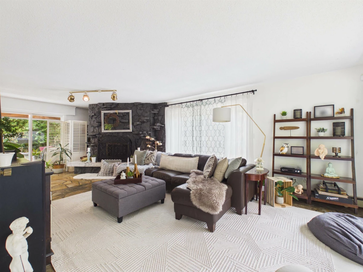 Living Room Photo of 13205 Cedar Way, Maple Ridge, BC