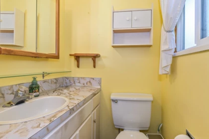 Basement Recreation Room Photo of 20663 39 Avenue, Langley, BC