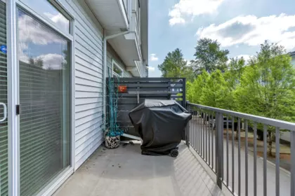 107 15230 Guildford Drive, Surrey, BC, Surrey — Townhouse for sale