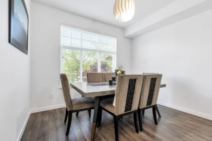 Office / Den Photo of 107 15230 Guildford Drive, Surrey, BC