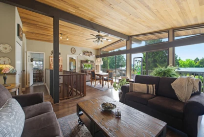 Breakfast Nook Photo of 2740 Marble Hill Drive, Abbotsford, BC