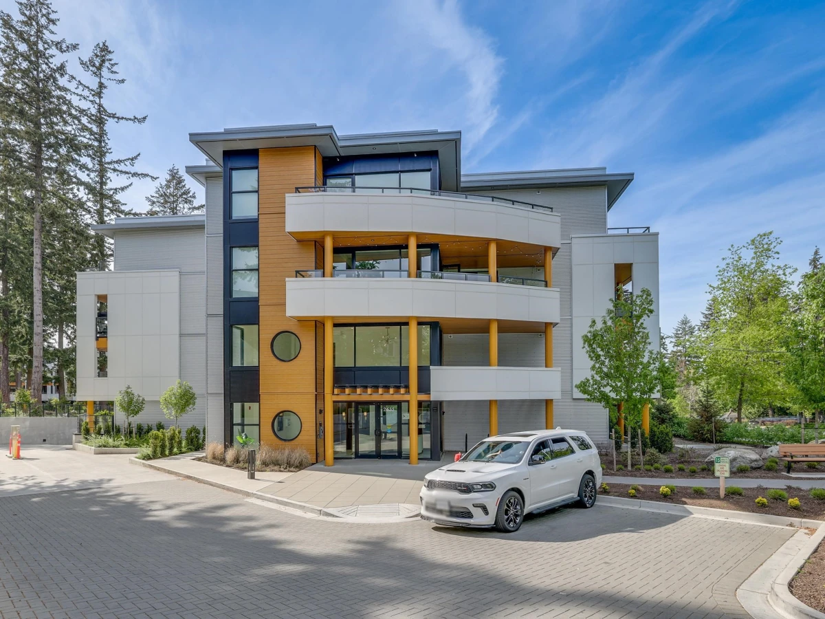 Exterior Rear Photo of 134 2635 King George Boulevard, Surrey, BC