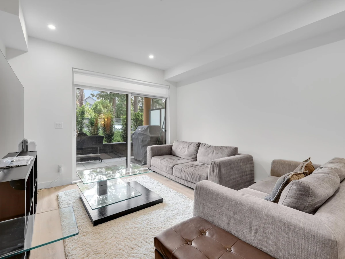 Family Room Photo of 134 2635 King George Boulevard, Surrey, BC