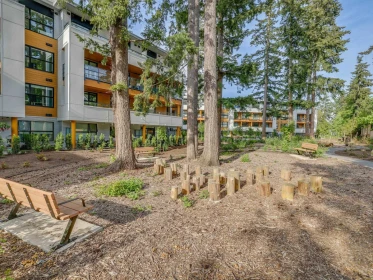Hot Tub / Spa Photo of 134 2635 King George Boulevard, Surrey, BC