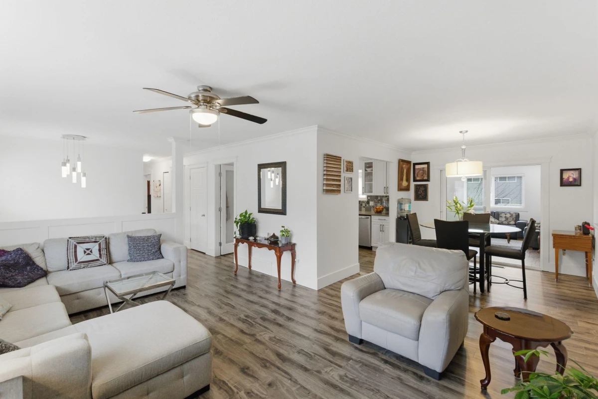 Living Room Photo of 1460 Kaslo Court, Abbotsford, BC