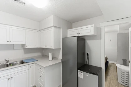 Hallway Photo of 1460 Kaslo Court, Abbotsford, BC