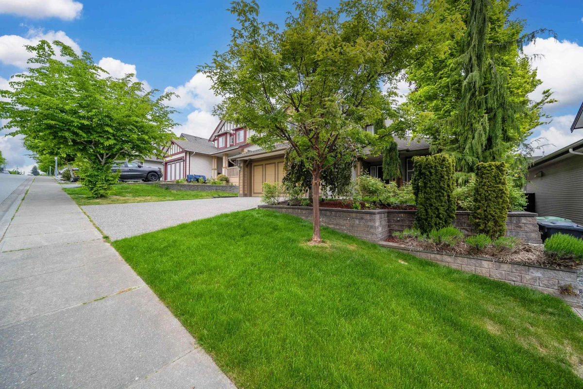 Exterior Rear Photo of 6924 197b Street, Langley, BC