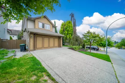 6924 197b Street, Langley, BC, Langley — Single Family Residence for sale