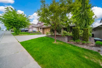 6924 197b Street, Langley, BC, Langley — Single Family Residence for sale