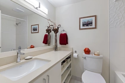Guest Bathroom Photo of 307 2256 W 7th Avenue, Vancouver, BC