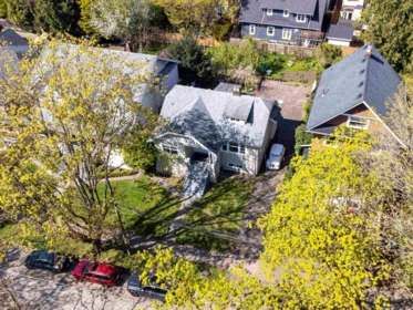 Backyard Photo of 2325 W 8th Avenue, Vancouver, BC