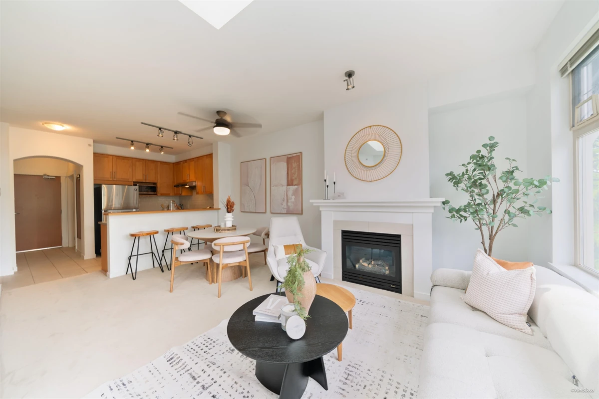 Family Room Photo of 404 4883 Maclure Mews, Vancouver, BC