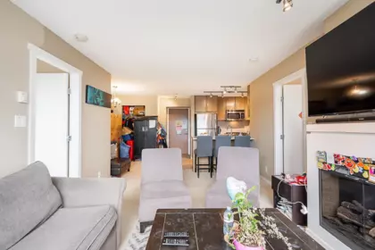 Kitchen Island Photo of 1209 660 Nootka Way, Port Moody, BC