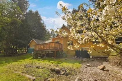 Garden / Landscaping Photo of 552 Club Crescent, Mayne Island, BC