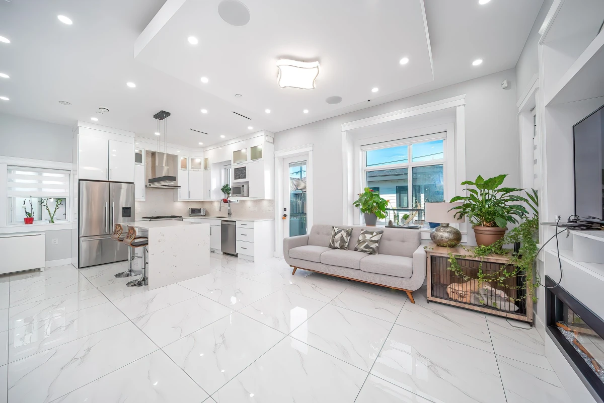 Family Room Photo of 749 E 60th Avenue, Vancouver, BC