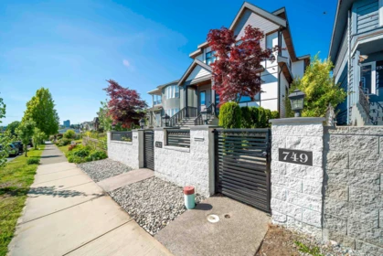 749 E 60th Avenue, Vancouver, BC, Vancouver — Half Duplex for sale