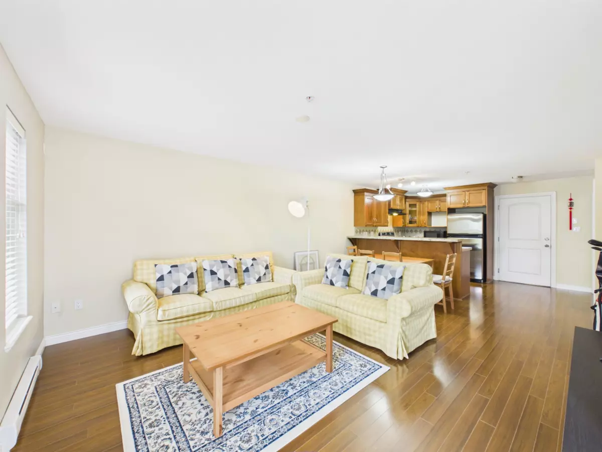 Dining Area Photo of 202 10289 133 Street, Surrey, BC