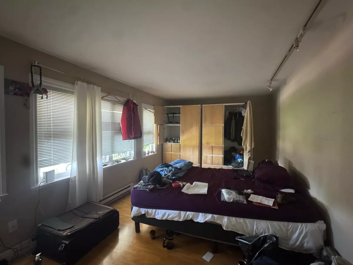 Family Room Photo of 7273 Braeside Drive, Burnaby, BC