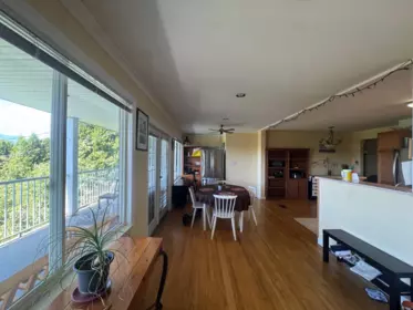 Breakfast Nook Photo of 7273 Braeside Drive, Burnaby, BC