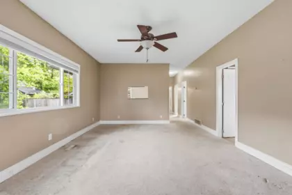 Breakfast Nook Photo of 11328 Maple Crescent, Maple Ridge, BC